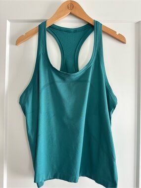 Lululemon Swiftly Racerback Tank Top 2.0 Race Length Size 12